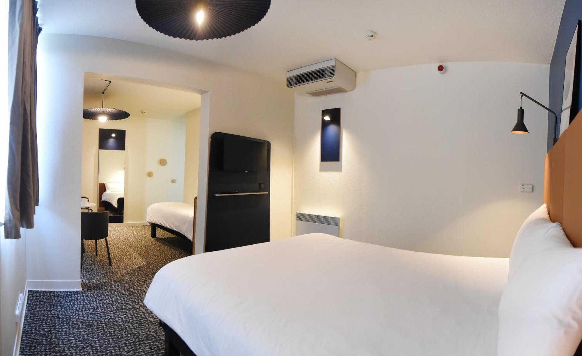 Ibis Laval Le Relais D'Armor Hotel Change  Exterior photo