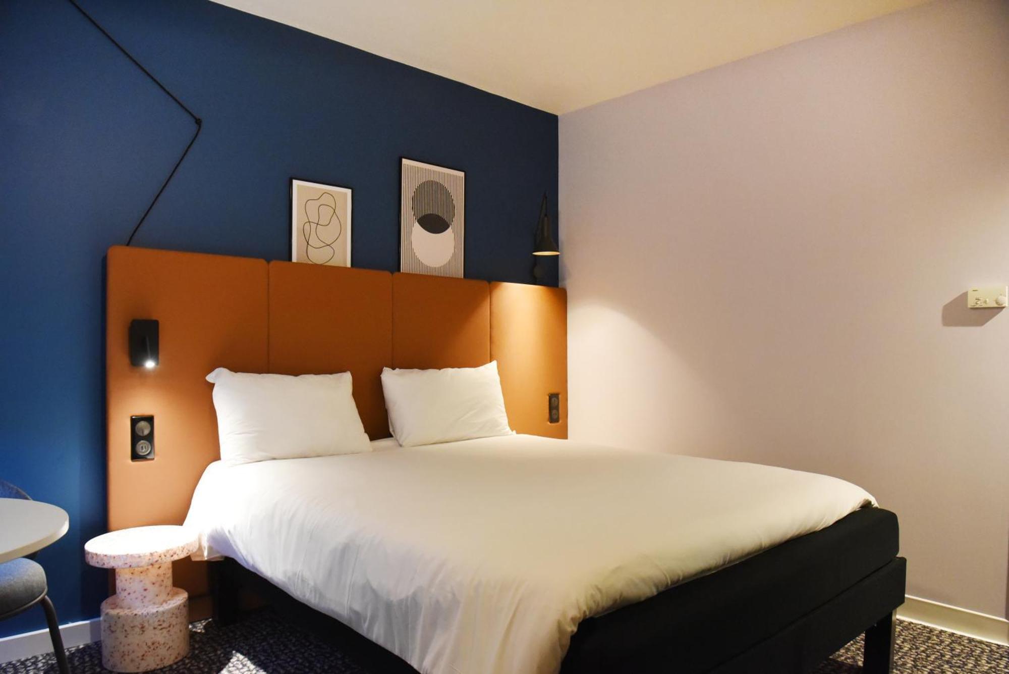Ibis Laval Le Relais D'Armor Hotel Change  Exterior photo